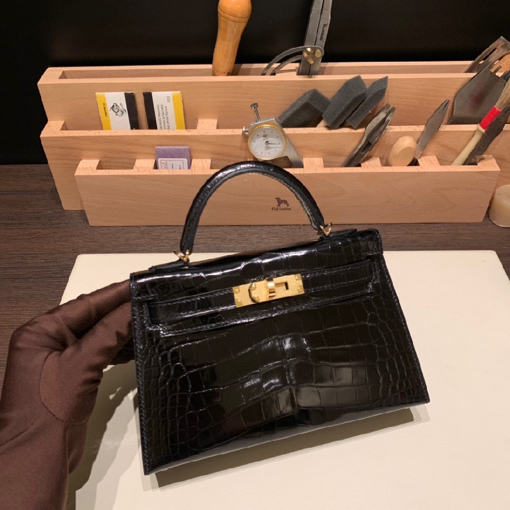 Mini  Kelly 二代 Alligator crocodile 美洲鳄鱼 太美了 这质感无敌了😘🖤89黑色 高级又低调 金扣